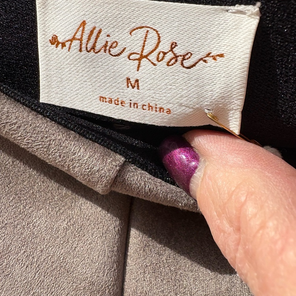 Allie Rose-NWT medium moleskin feel pants. Light olive/grayish. Elastic&side zip - Picture 10 of 11